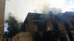 بالفيديو: حريق داخل أحد البيوت في حي العجمي بيافا دون وقوع اصابات 